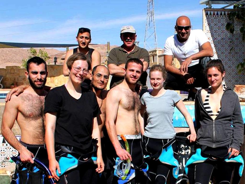 Arab Divers Dive Center And Bed & Breakfast Aqaba Exterior foto