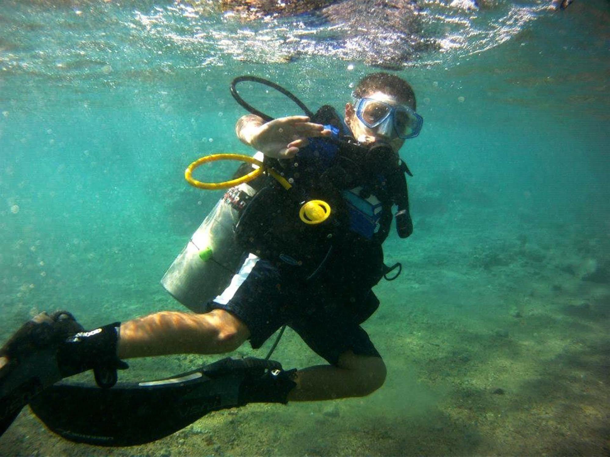 Arab Divers Dive Center And Bed & Breakfast Aqaba Exterior foto