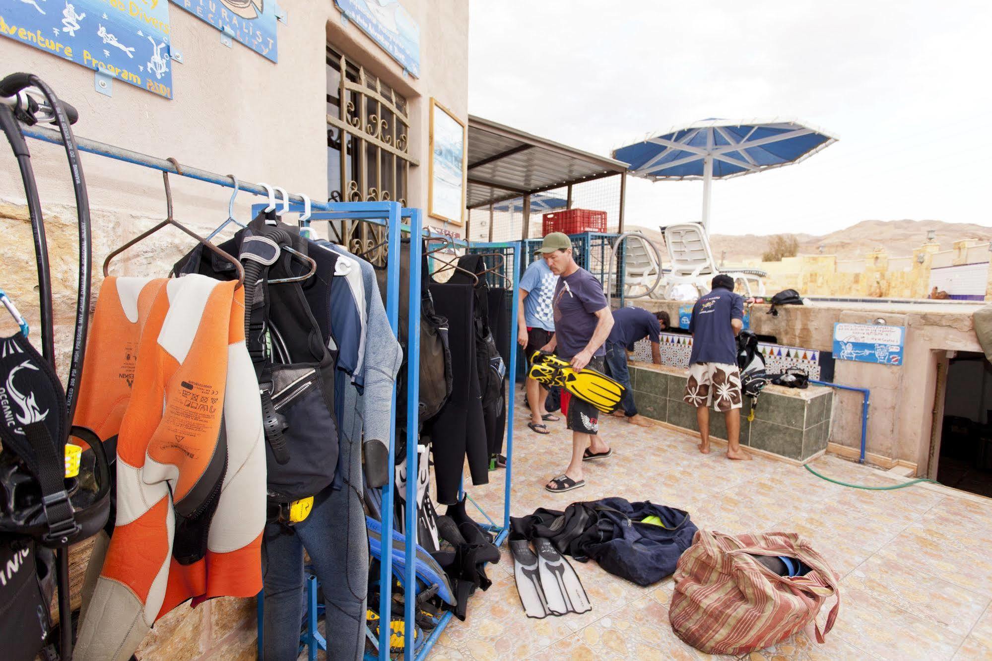 Arab Divers Dive Center And Bed & Breakfast Aqaba Exterior foto