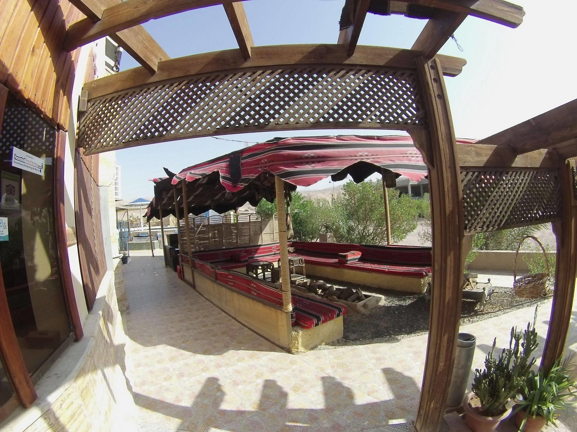 Arab Divers Dive Center And Bed & Breakfast Aqaba Exterior foto