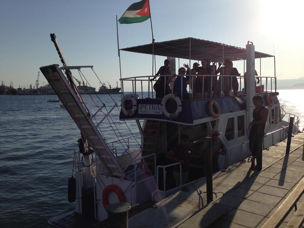 Arab Divers Dive Center And Bed & Breakfast Aqaba Exterior foto