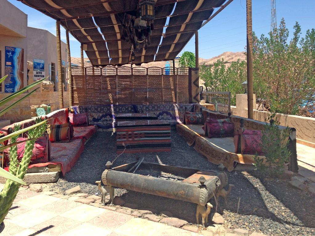 Arab Divers Dive Center And Bed & Breakfast Aqaba Exterior foto
